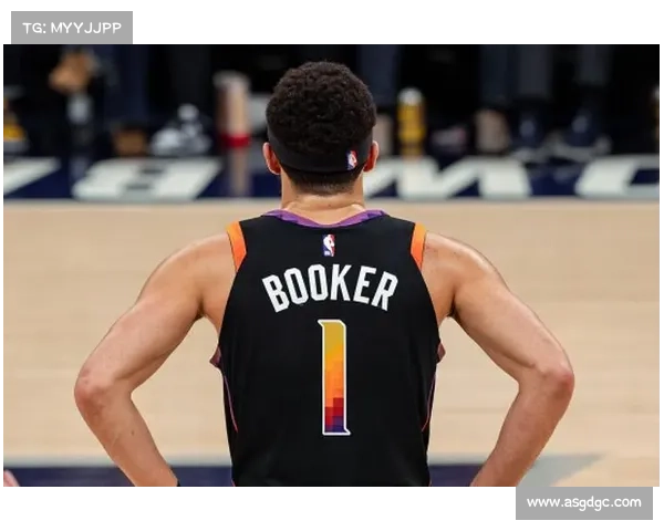 布克职业生涯中最具激励意义的时刻与突破瞬间解析